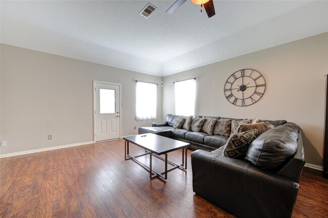 Building Photo - 10759 Ocelot Ln