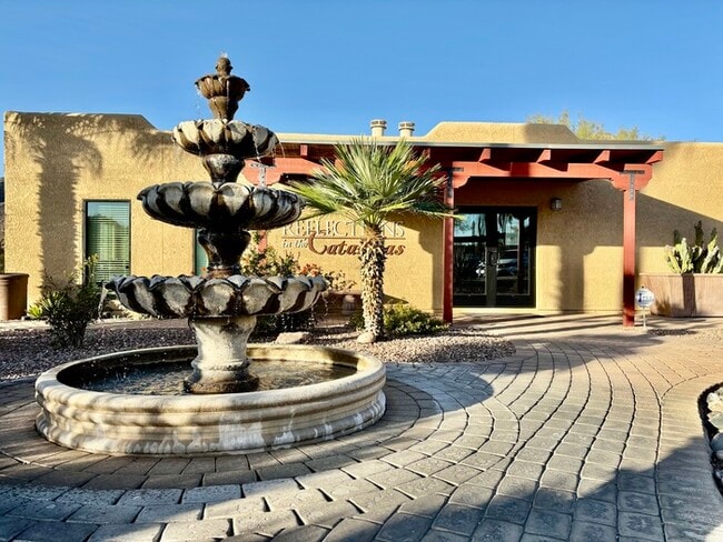 Building Photo - Two bedroom with Community Pool