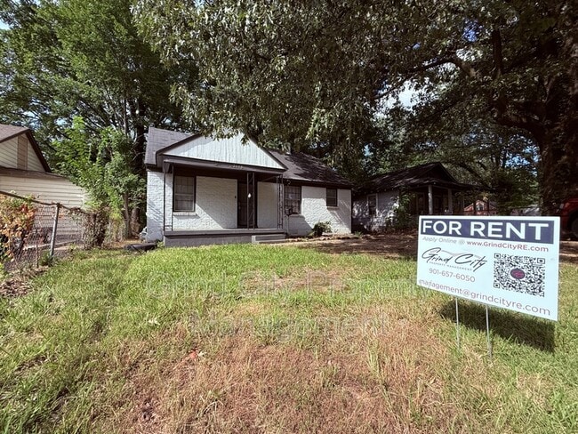 Building Photo - 2668 Browning Ave