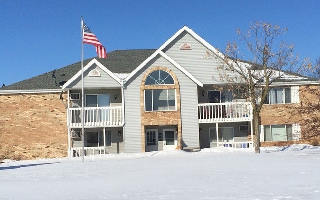 Primary Photo - S85W18720 Jean Dr