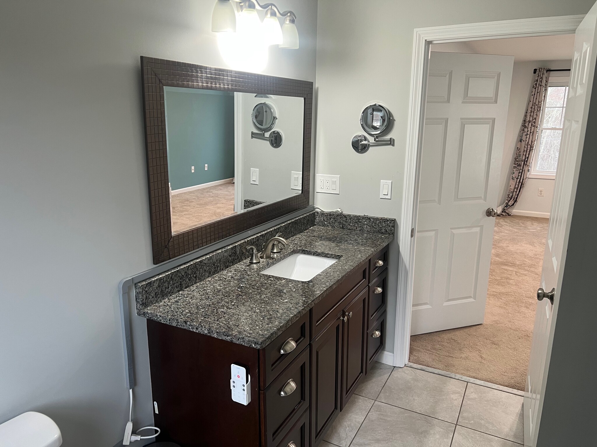 Building Photo - 131 Merrill Ave