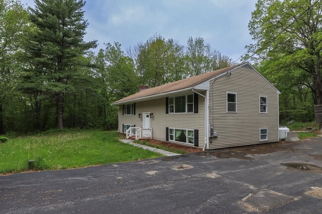 Building Photo - 240 Leda Ave