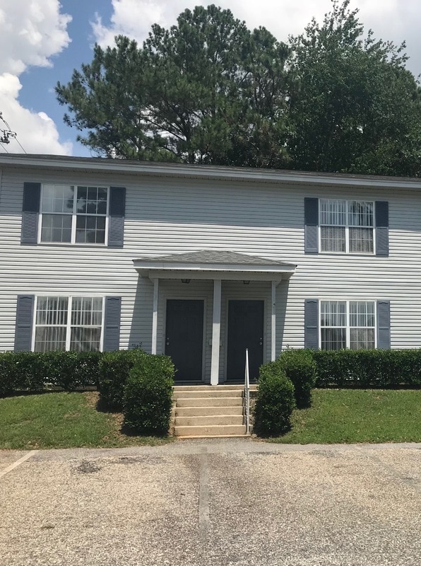 Building Photo - 6722 Van Buren St