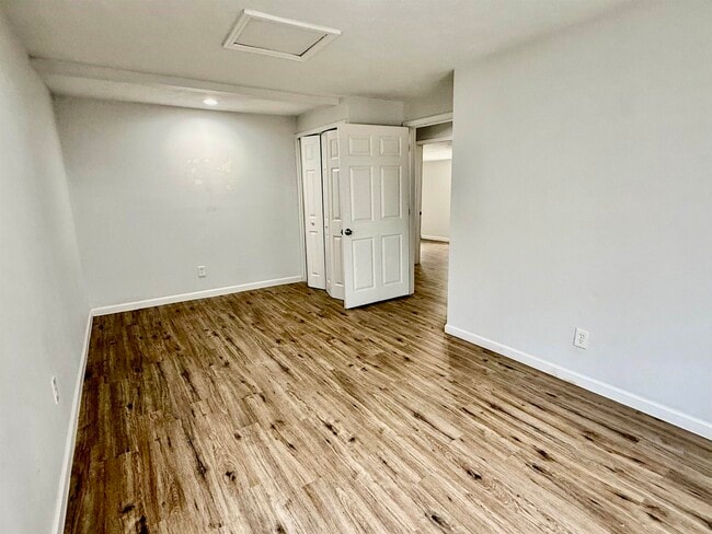 Building Photo - 1617 N Jake St