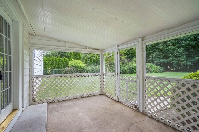 Building Photo - 432 Plainsboro Rd