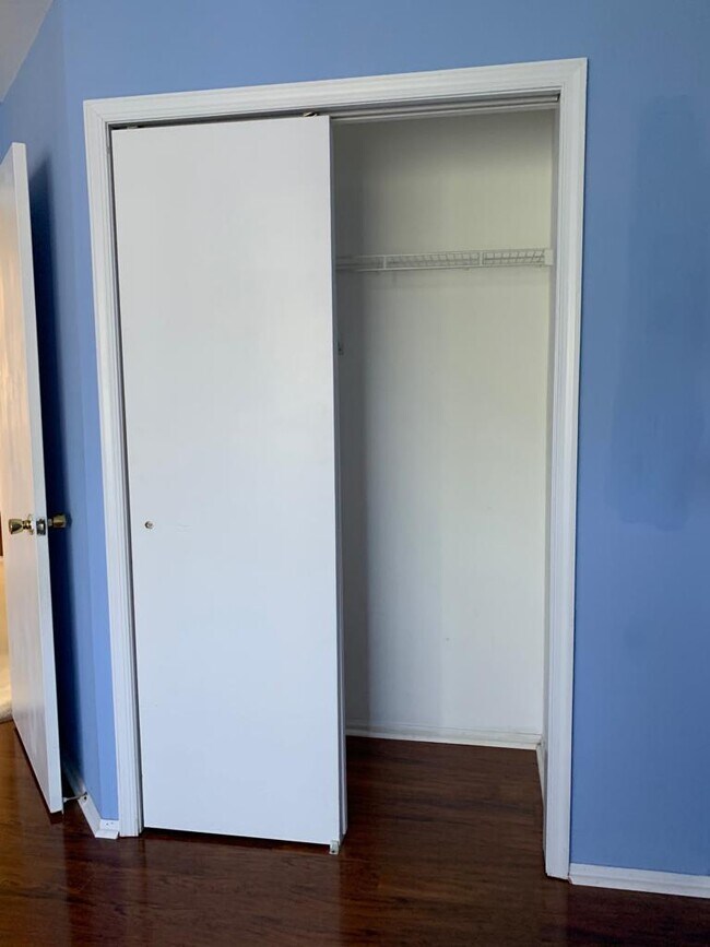 Building Photo - 721 Stony Brook Way