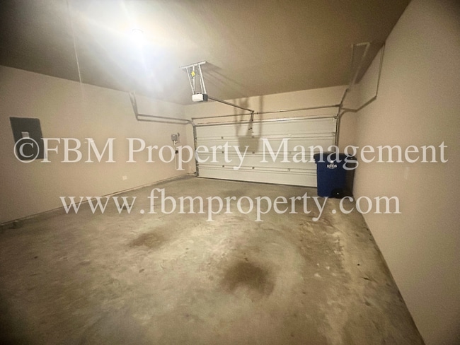 Building Photo - 2809 Belmont Dr