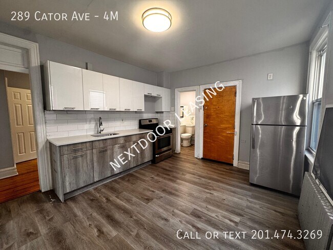 Building Photo - 289 Cator Ave