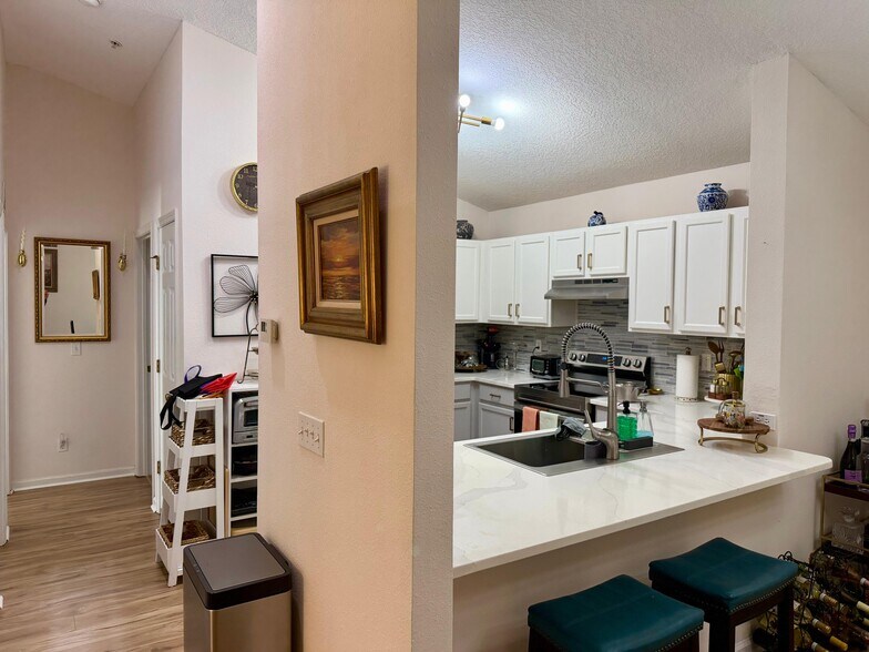 Building Photo - 575 Oakleaf Plantation Pky