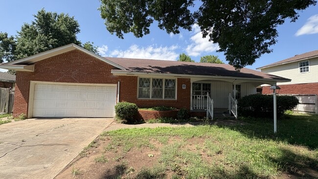 Primary Photo - 513 SW 56th St
