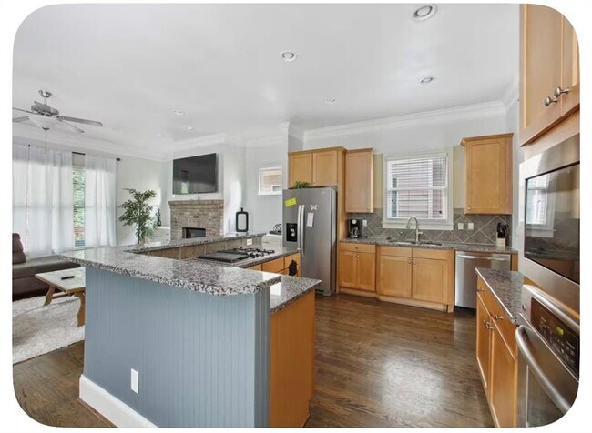 Building Photo - 1030 Whitfield Ct