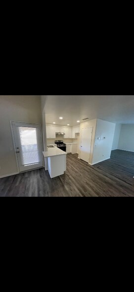 Building Photo - 16385 Orange Blossom Way