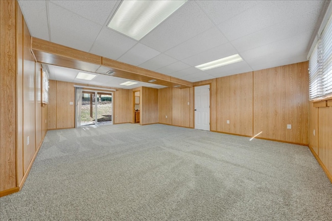 Building Photo - 5184 Orchard Hill Dr