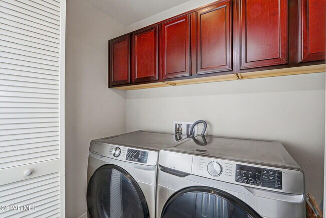 Building Photo - 4613 Al Hernandez St