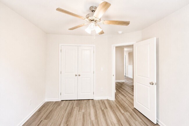 Building Photo - 4213 Crosby Ln