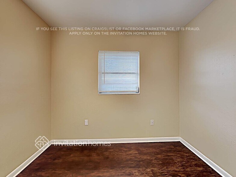 Building Photo - 5512 102nd Ave N