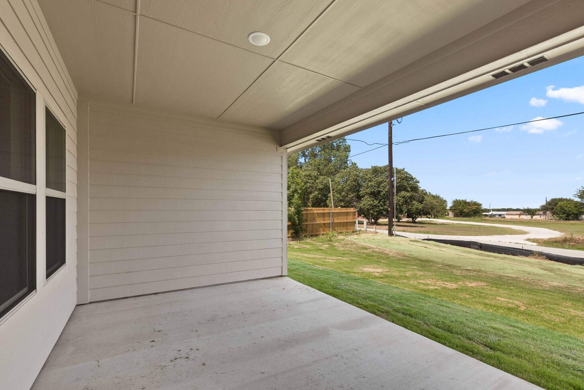 Building Photo - 610 Timberline Dr