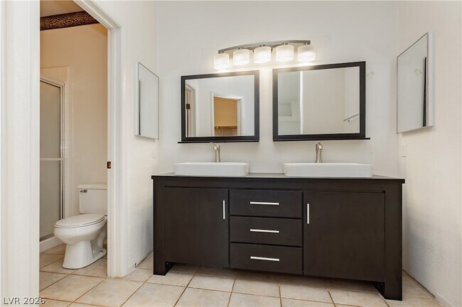 Building Photo - 301 Pine Haven St