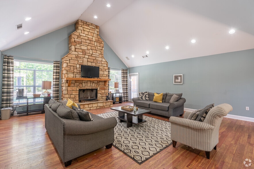 CLUBHOUSE - Lealand Place