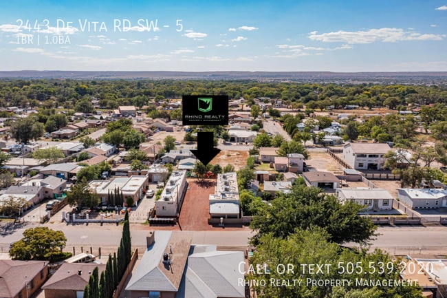 Building Photo - 2443 De Vita Rd SW
