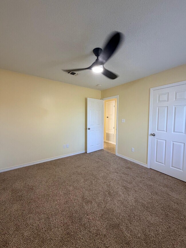 Building Photo - 6952 Cotton Boll Ln