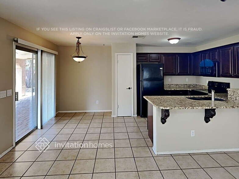Building Photo - 10467 W Sunflower Pl