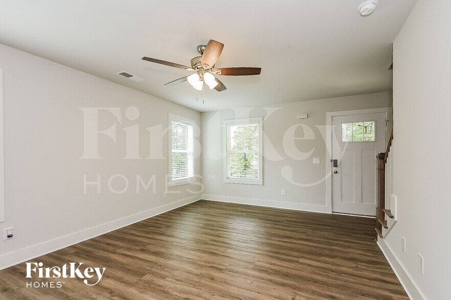 Building Photo - 6955 Overton Cir