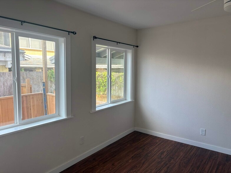 Room 1 - 1645 Kamehameha IV Rd