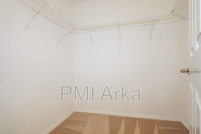 Building Photo - 4081 224th Ln SE