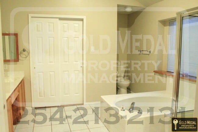 Building Photo - 602 Arapaho Dr