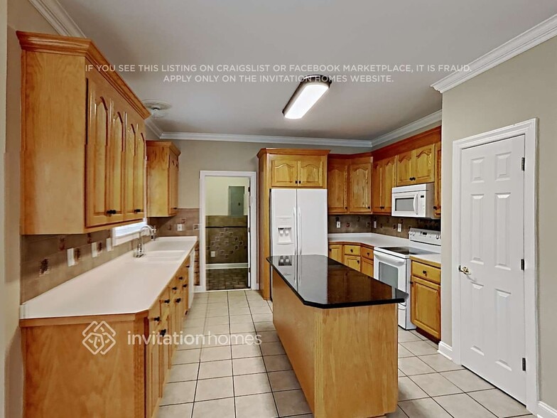 Building Photo - 5034 Cramer Woods Dr