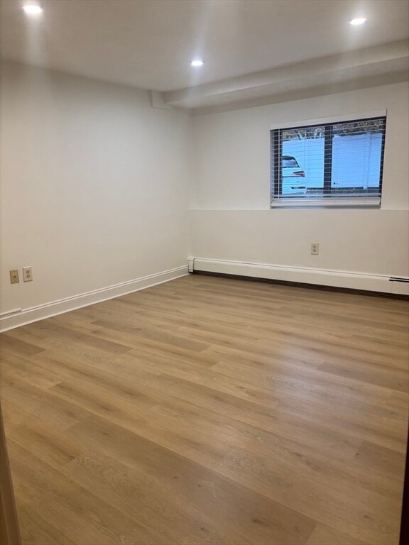 Building Photo - 146 Willow St