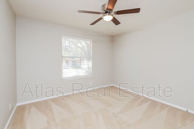 Building Photo - 132 Vista Del Rey