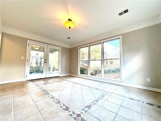 Building Photo - 1505 Yorktown Dr NW