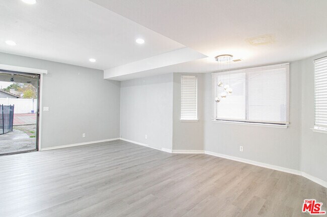 Building Photo - 45809 Evelyn Ct