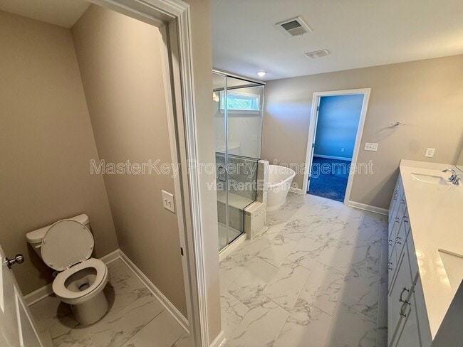 Building Photo - 75 N Clearbrook Ct