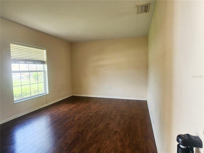 Building Photo - 9907 SW 54th Ave