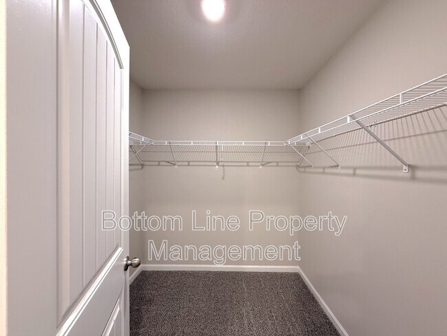 Building Photo - 9132 Creedmore Hills Dr