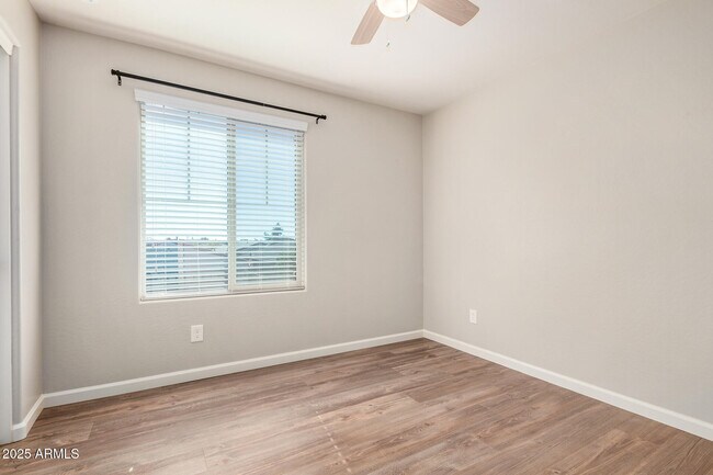 Building Photo - 12240 W Desert Sun Ln