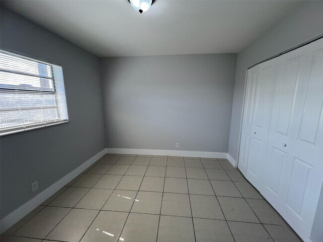 Building Photo - 3071 NW 43rd St