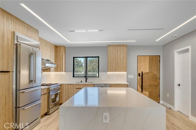 Building Photo - 20522 Sherman Way