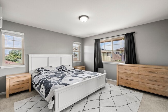 Building Photo - Kahoma Village: Fully furnished 4-bedroom, 2.5-bath home