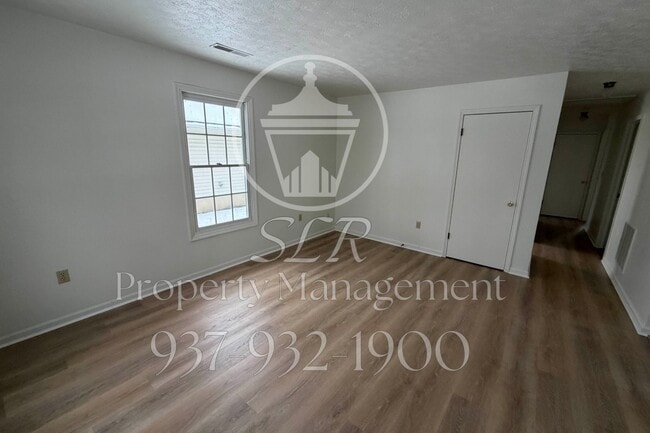 Building Photo - 518 Regal Ave