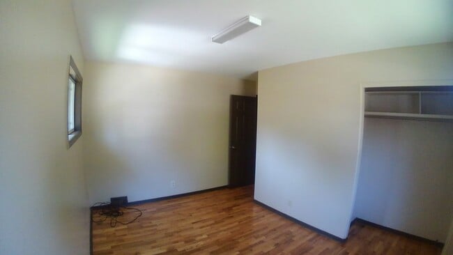 Building Photo - 1536 Linden St