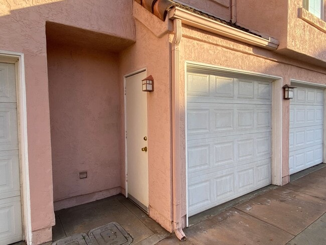 Building Photo - Rancho Villas 2 Bedroom 2.5 Bath