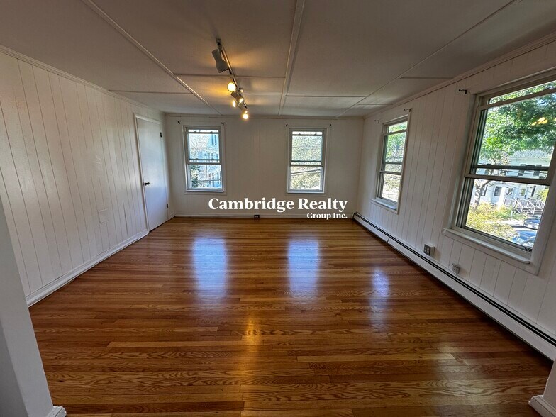 Building Photo - 18 Tremont St