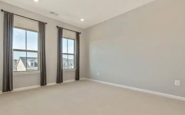 Building Photo - 6214 Margarita Way