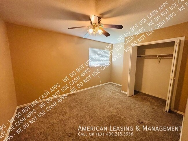 Building Photo - 4417 Willowglen St