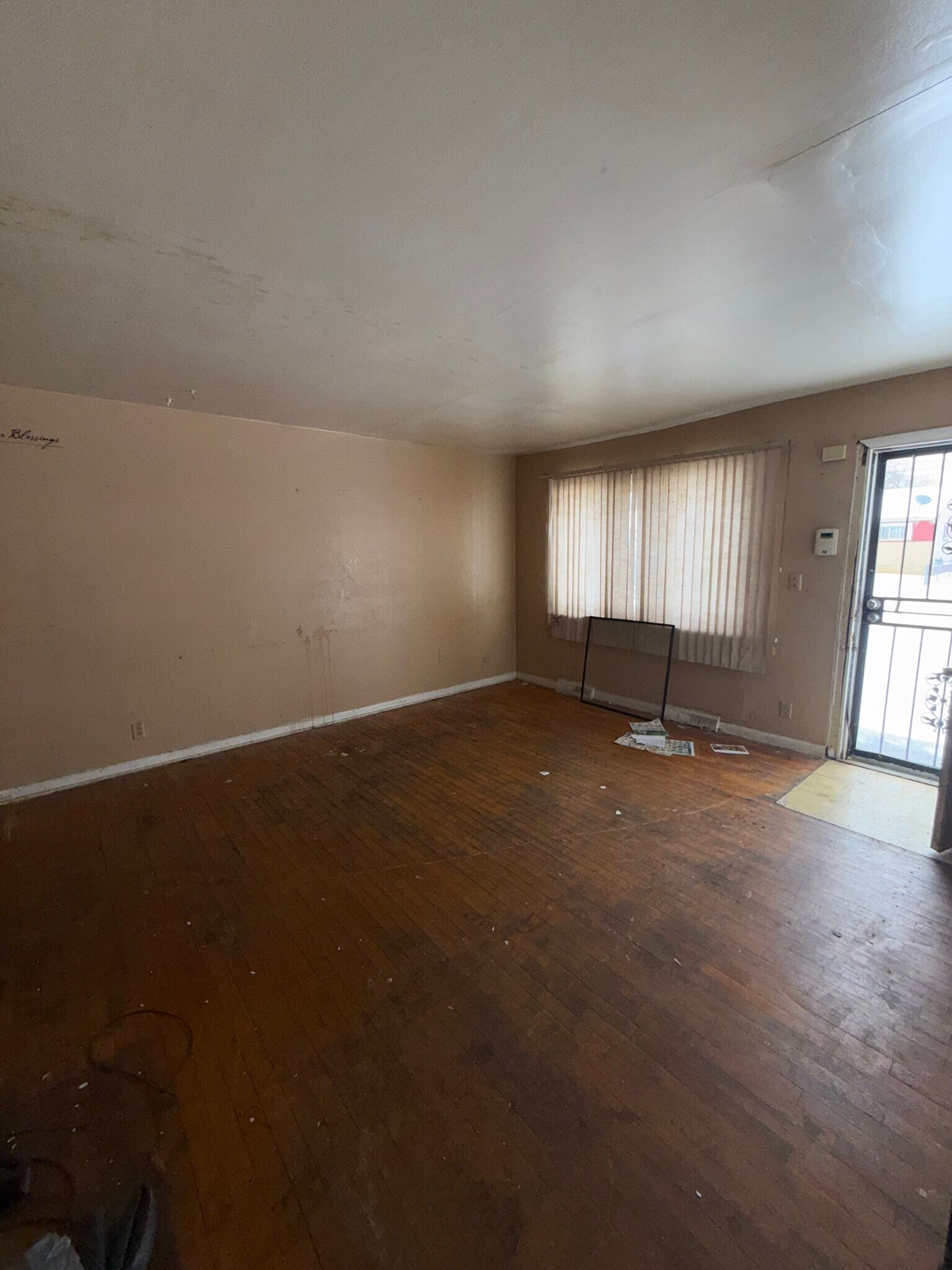 Building Photo - 622 W York Ave