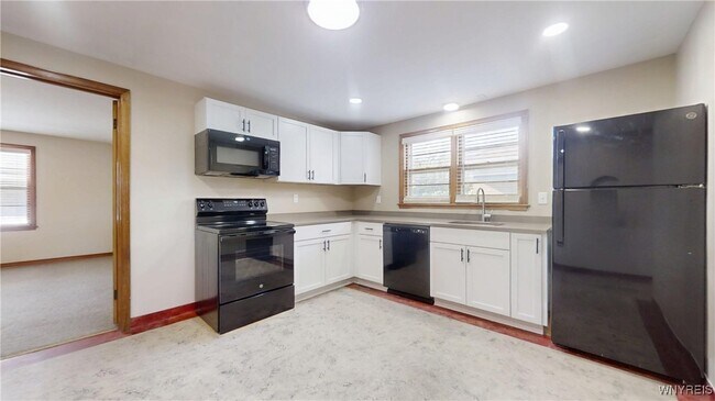 Building Photo - 532 16th St